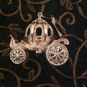 Beautiful Princess Carriage Ornament NWT